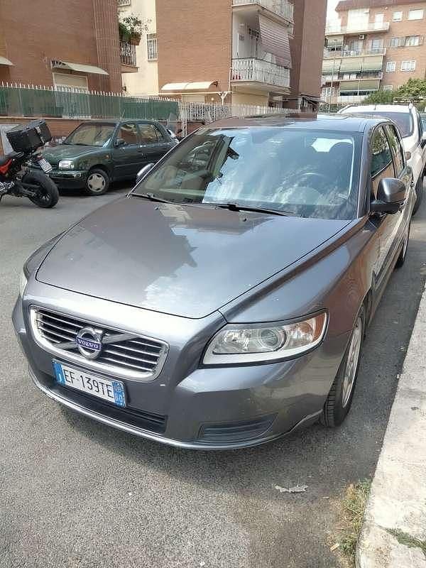 Usata 2010 Volvo V50 Station wagon | 2999 € (Super prezzo) - Immagine 1/1