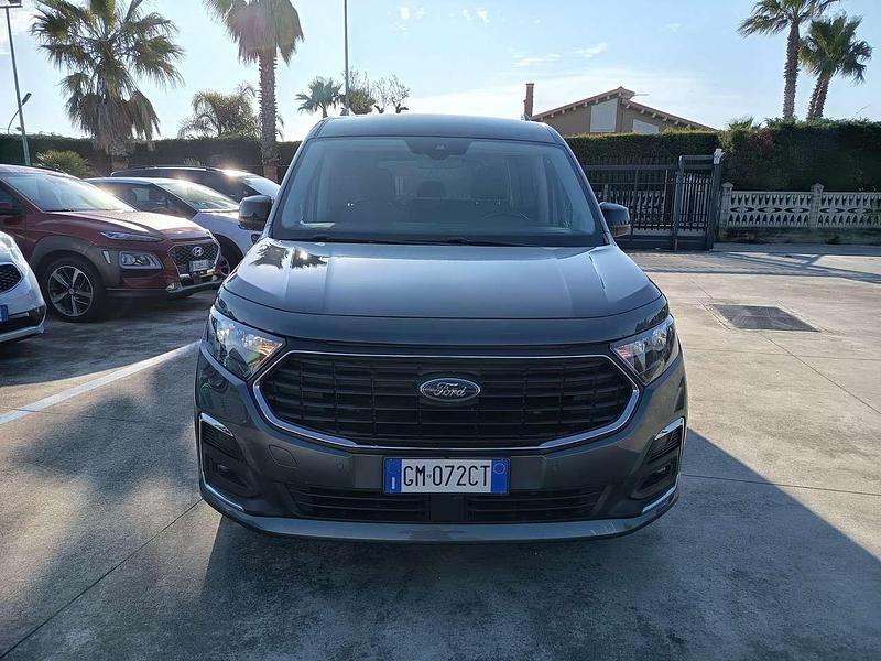 Usata Ford Tourneo 102 CV (75 kW) 2023 Grigio Monovolume