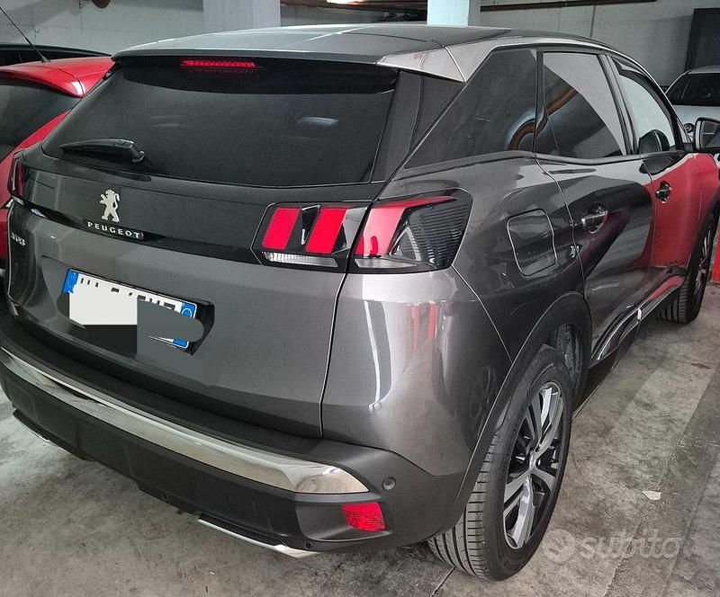Usata Peugeot 3008 131 CV (96 kW) 2023 SUV