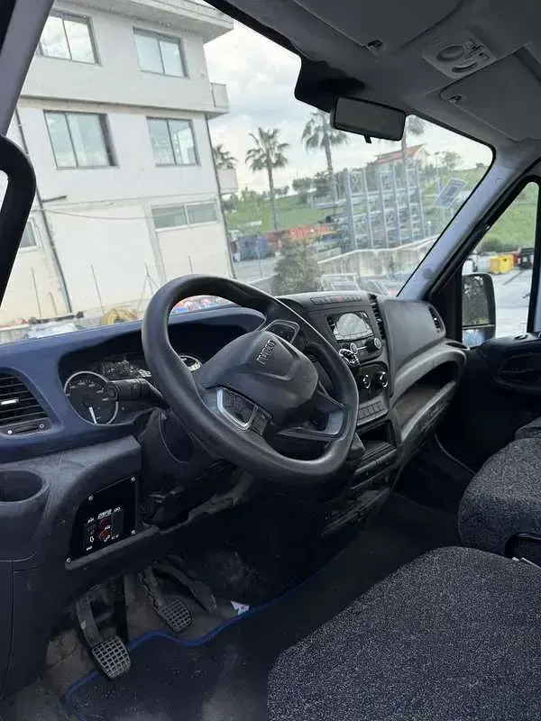 Usata Iveco Daily 136 CV (100 kW) 2020