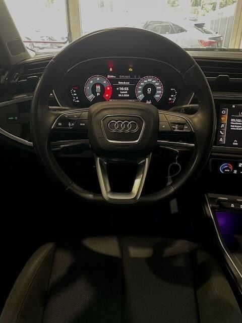 Usata Audi Q3 Advanced 150 CV (110 kW) 2019 Blu/azzurro SUV