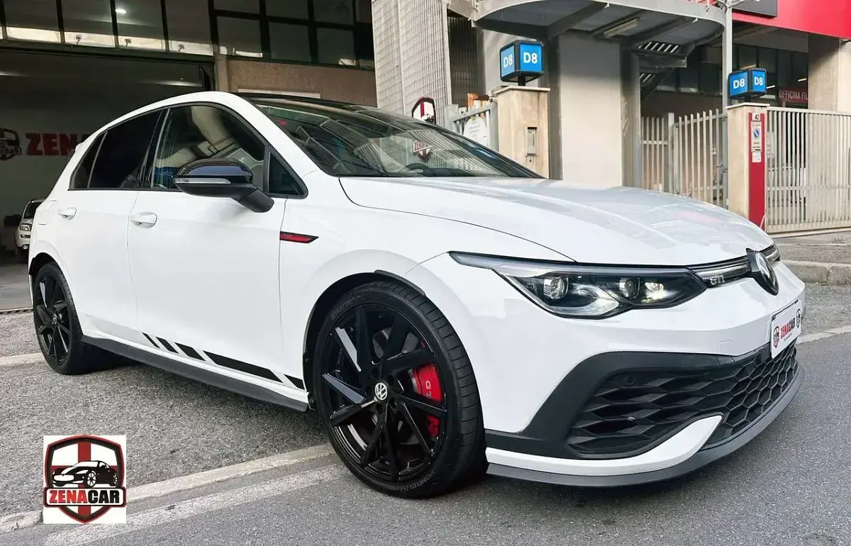 Usata VW Golf VIII GTI Clubsport 320 CV (235 kW) 2022 Bianco Berlina