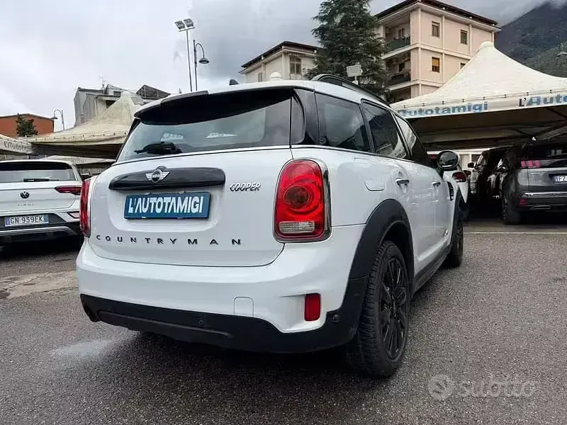 Usata Mini Cooper Countryman Hype 135 CV (99 kW) 2018 Bianco SUV