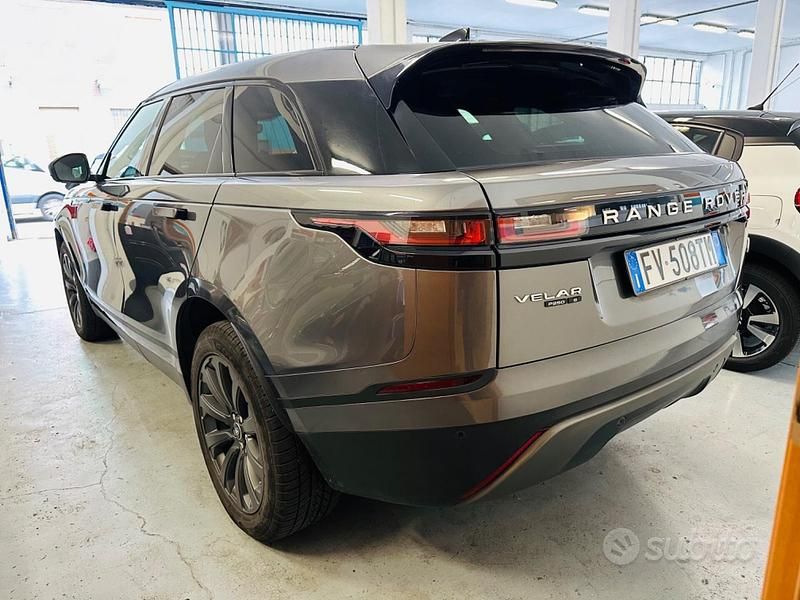 Usado Land Rover Range Rover Velar S 250 HP (183 kW) 2019 Cinzento SUV