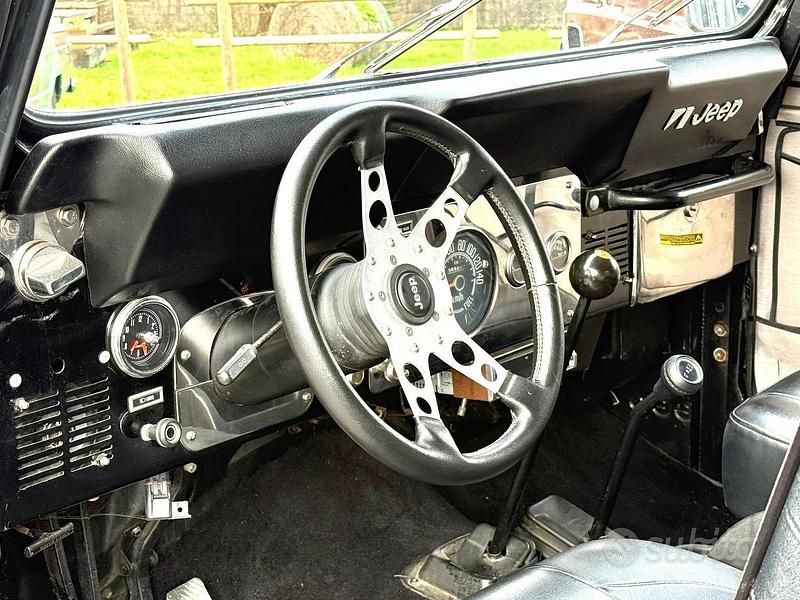 Usata Jeep CJ 1980 Nero