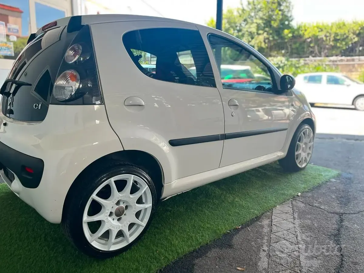 Usata Citroën C1 Exclusive 68 CV (50 kW) 2013 Bianco Utilitaria