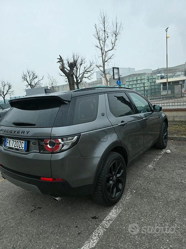 Usata Land Rover Discovery Sport HSE Luxury 150 CV (110 kW) 2017 Grigio SUV