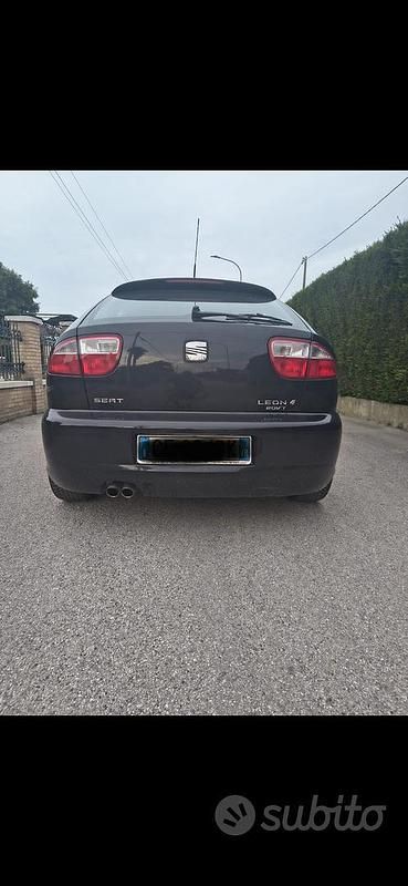 Usata Seat Leon CUPRA 225 CV (165 kW) 2003 Utilitaria