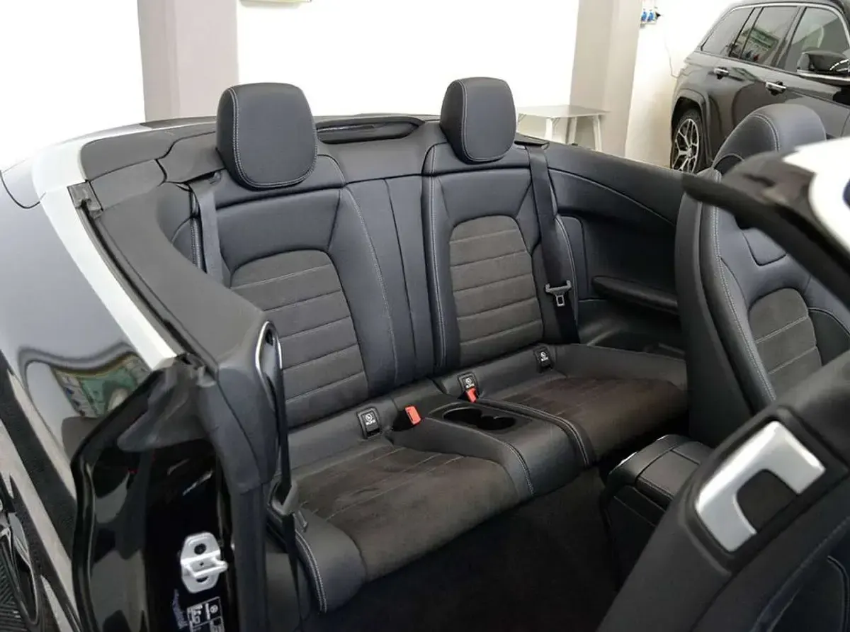 Usata Mercedes C200 Premium 184 CV (135 kW) 2017 Nero Cabrio