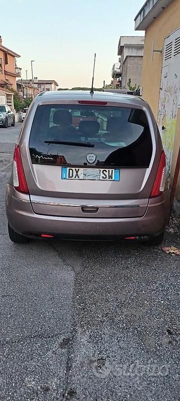 Usata Lancia Musa 77 CV (56 kW) 2009 Monovolume