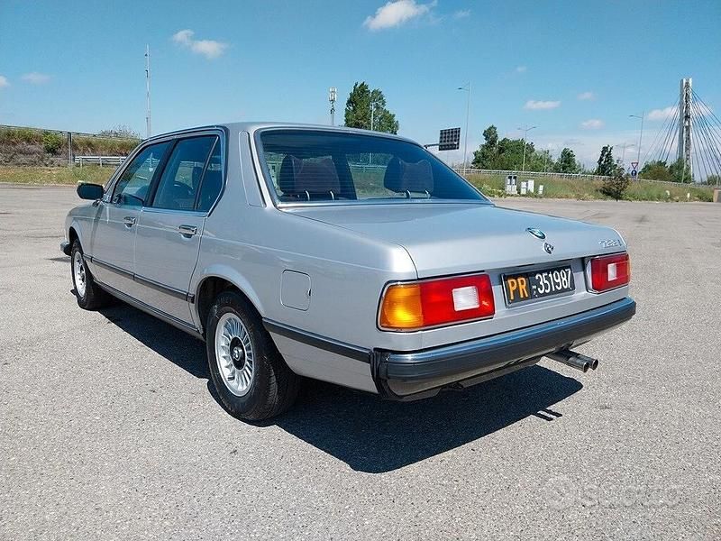 Usata BMW 733 197 CV (144 kW) 1981 Grigio Berlina