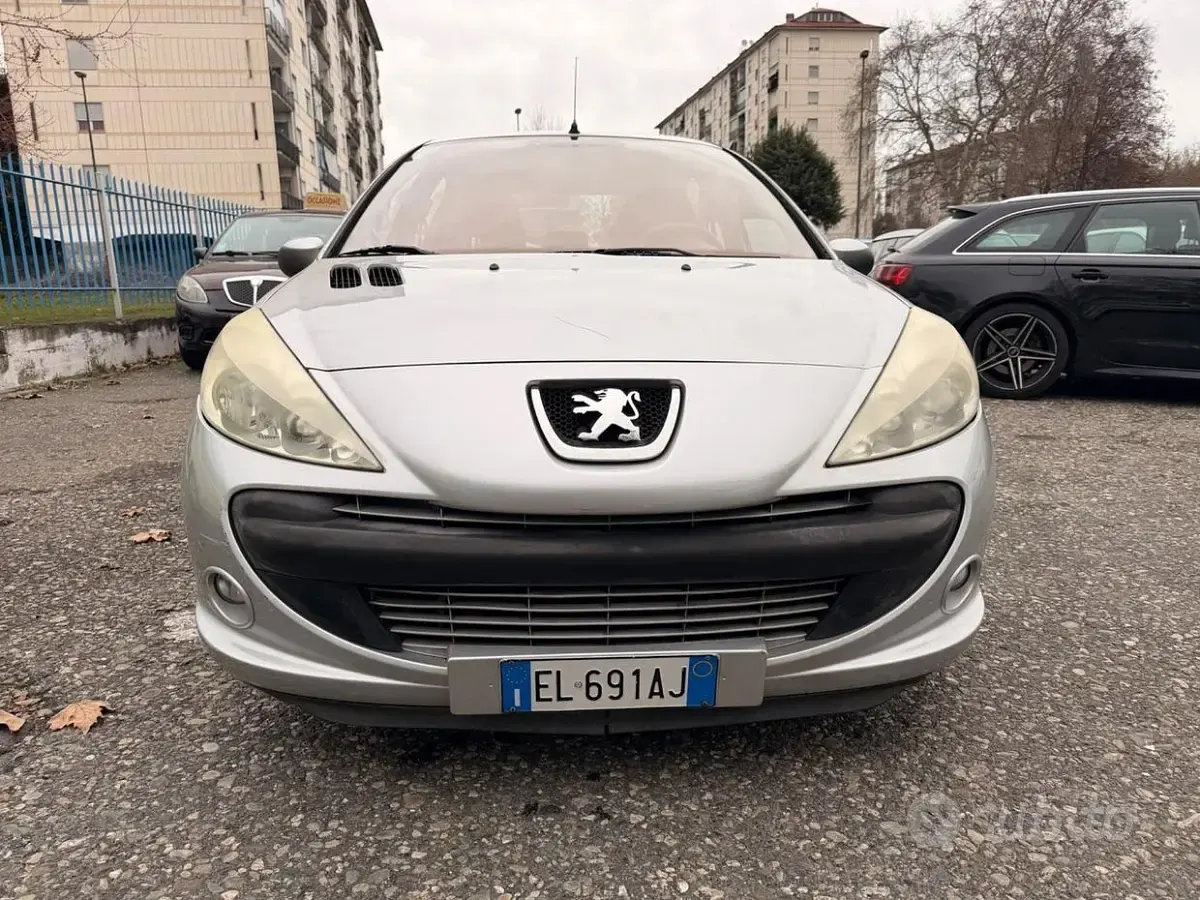 Usata Peugeot 206+ 57 CV (41 kW) 2012 Grigio Utilitaria