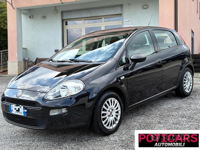 Usata Fiat Punto Street 69 CV (50 kW) 2018 Nero Utilitaria