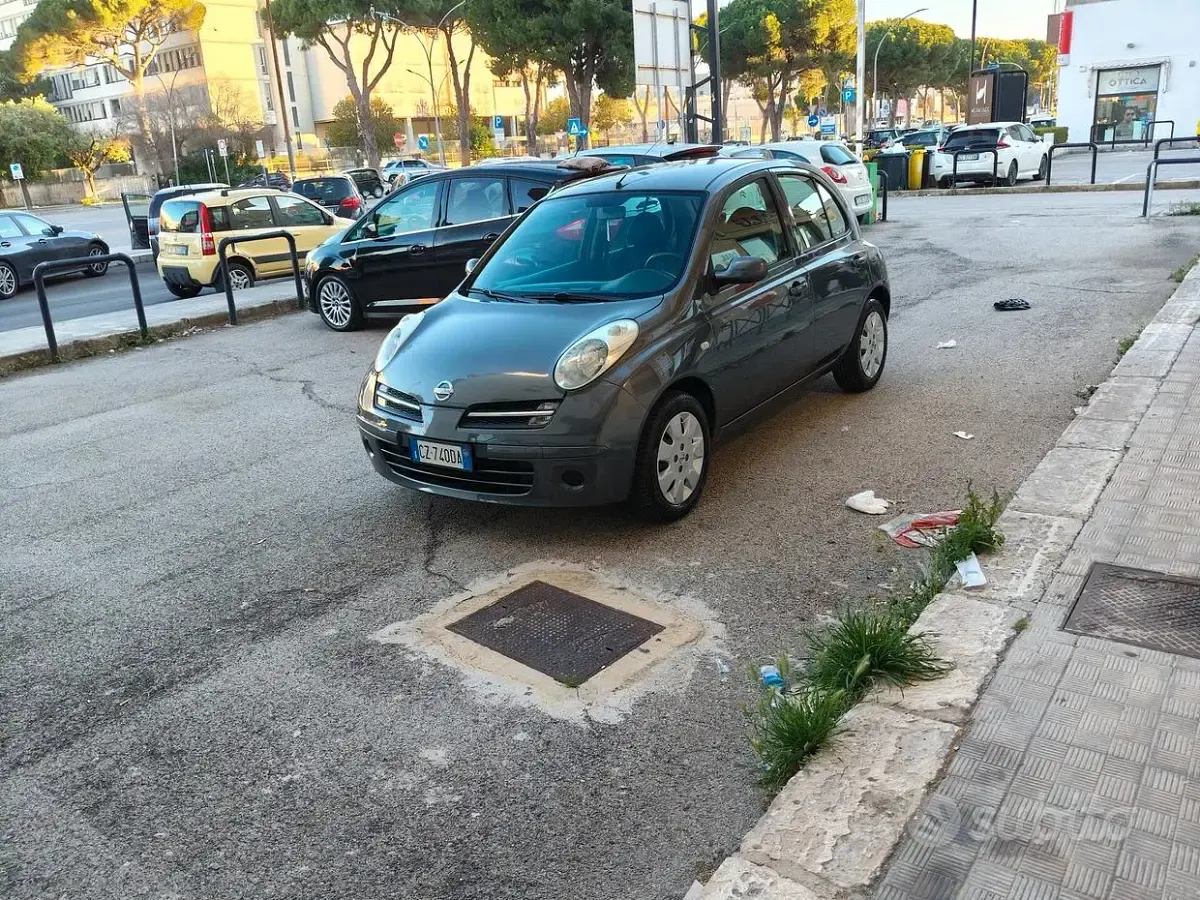 Usata Nissan Micra 80 CV (58 kW) 2007 Grigio Berlina