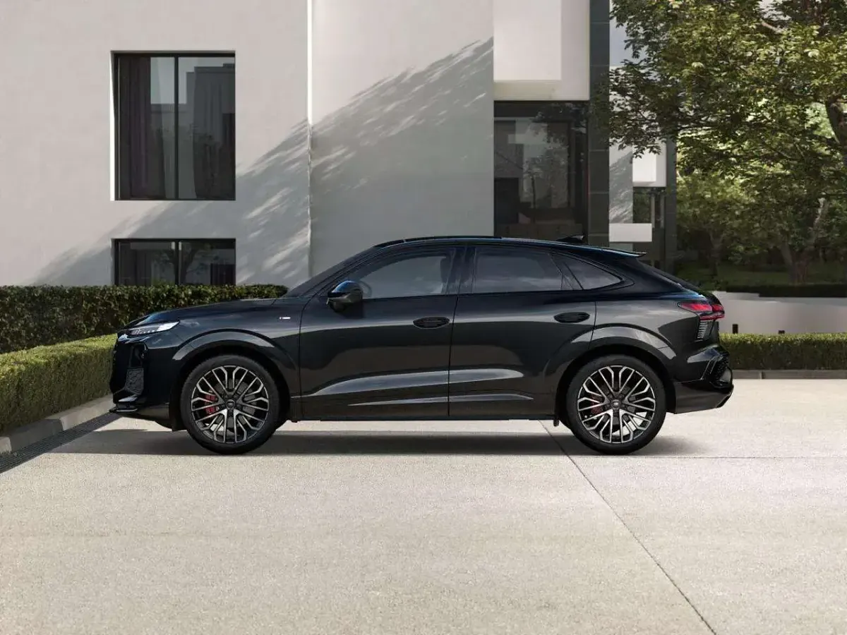 Nuova Audi Q3 S-Line 150 CV (110 kW) 2026 Nero SUV