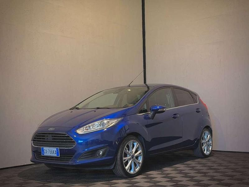 Usata Ford Fiesta Titanium 95 CV (69 kW) 2016 Blu/azzurro Berlina