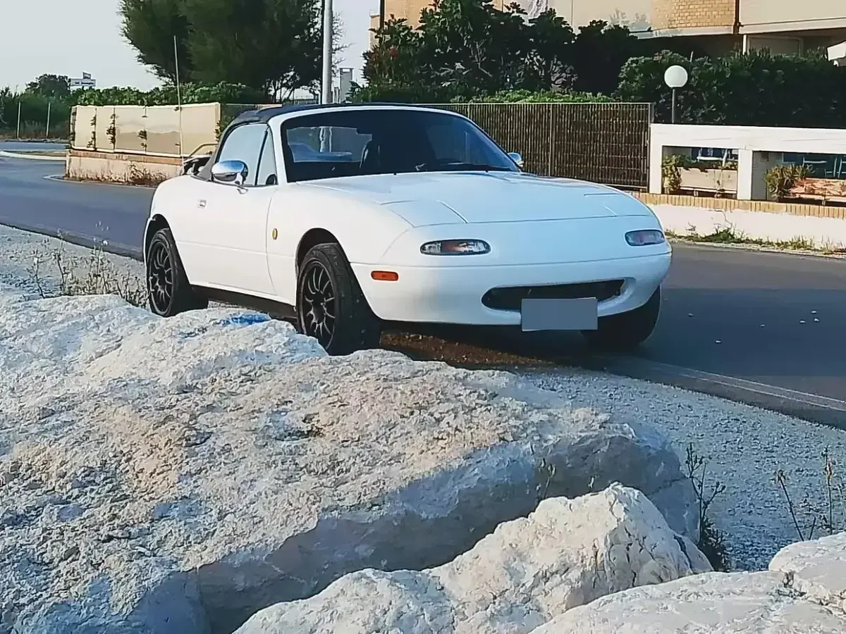 Usata Mazda MX5 116 CV (85 kW) 1992 Bianco Cabrio
