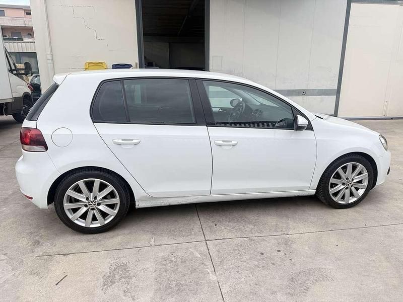 Usata VW Golf VI Highline 122 CV (89 kW) 2009 Bianco Utilitaria