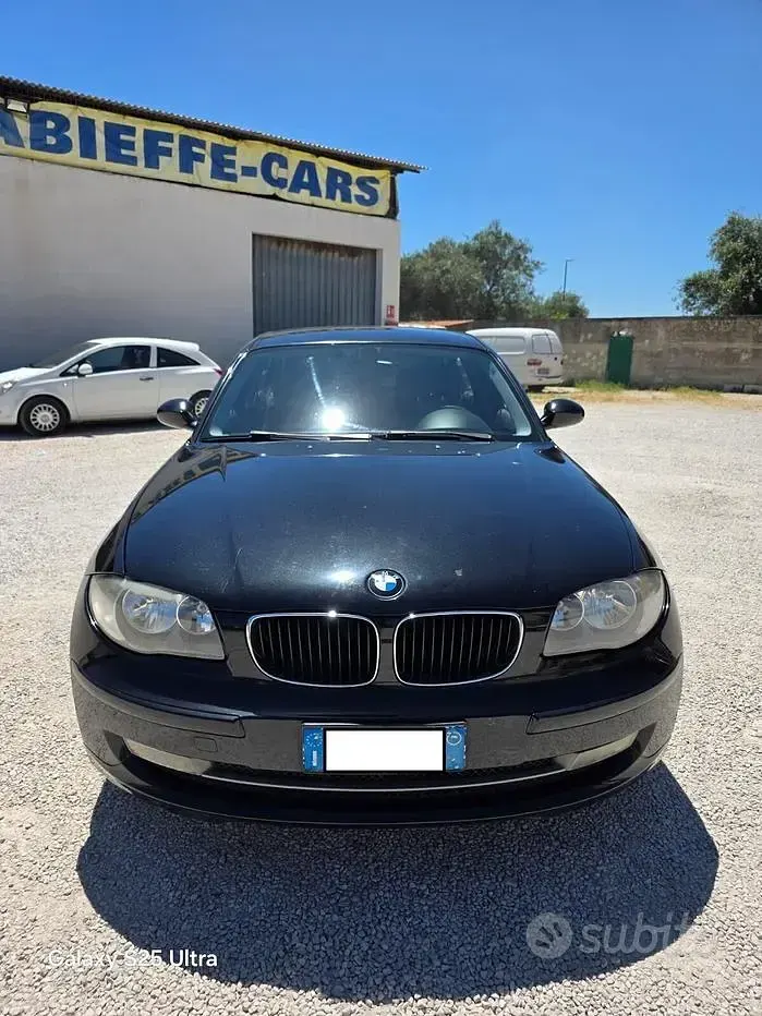 Usata BMW 118 Efficient Dynamics 143 CV (105 kW) 2009 Nero Utilitaria