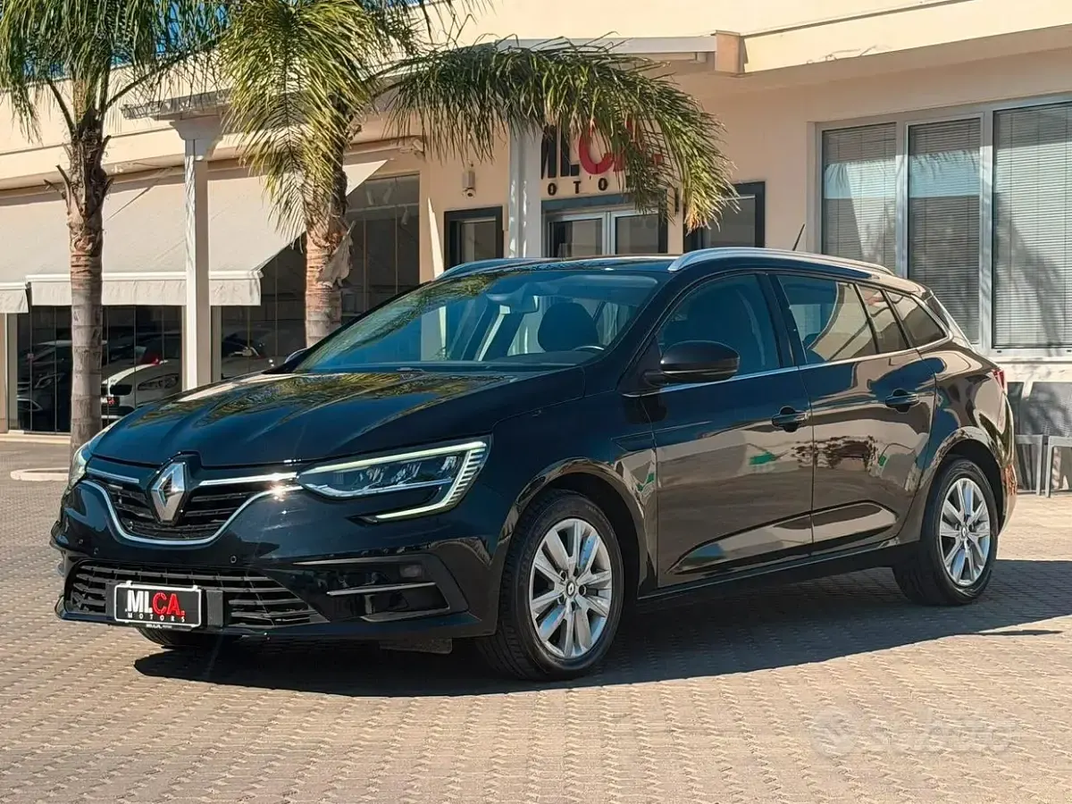 Usata Renault Mégane GrandTour Business 116 CV (85 kW) 2022 Nero Station wagon