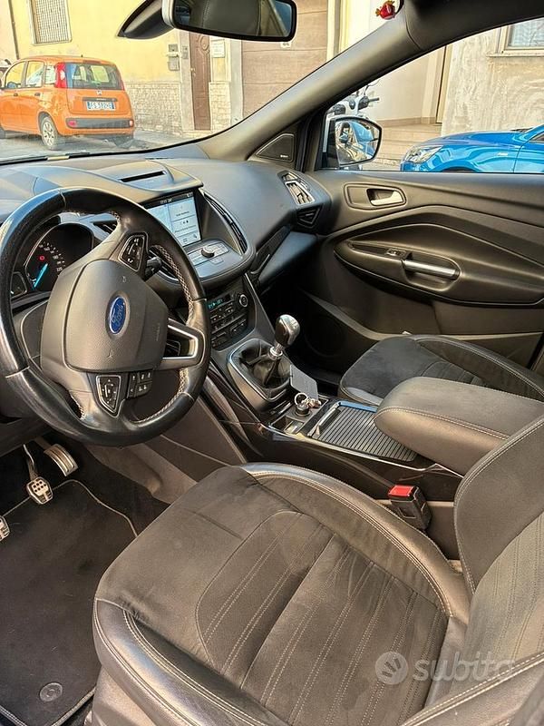 Usado Ford Kuga ST 120 CV (88 kW) 2017 SUV