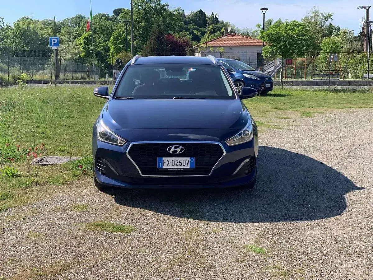 Usata Hyundai i30 116 CV (85 kW) 2019 Blu/azzurro Station wagon