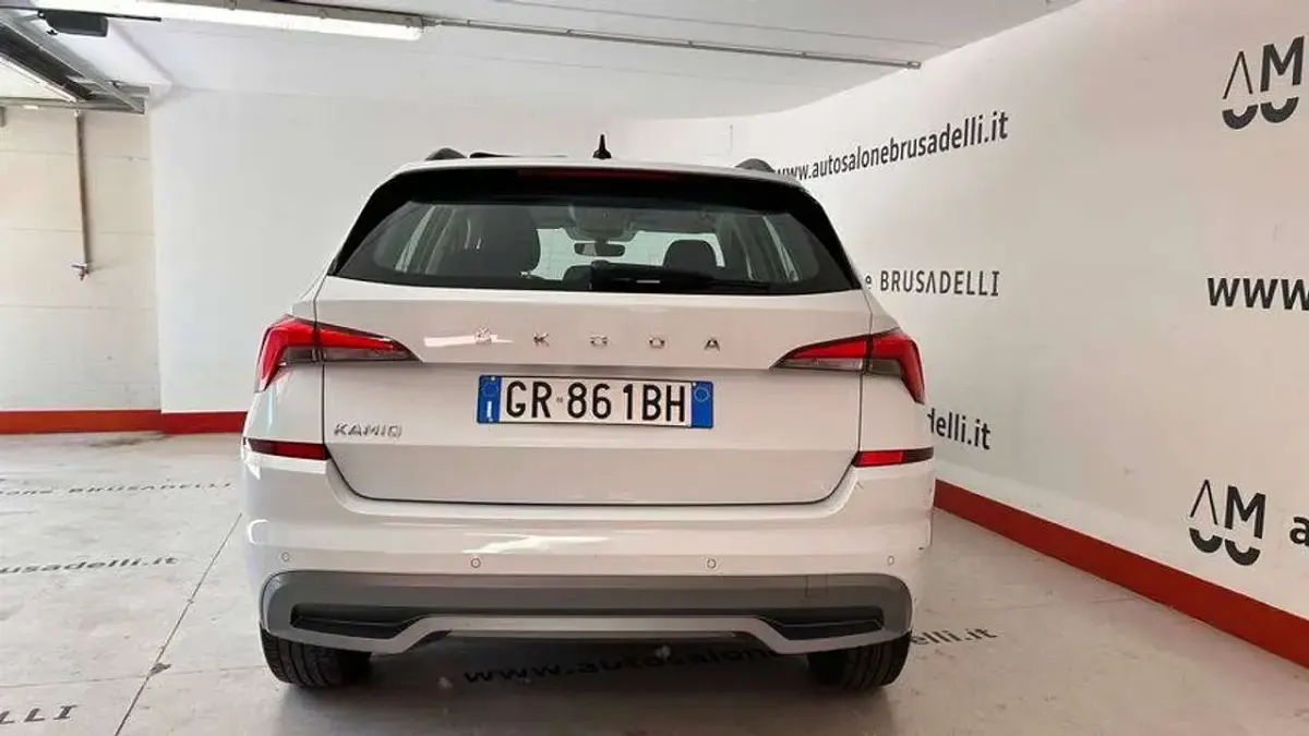 Usata Skoda Kamiq Ambition 95 CV (69 kW) 2023 Blu luna SUV