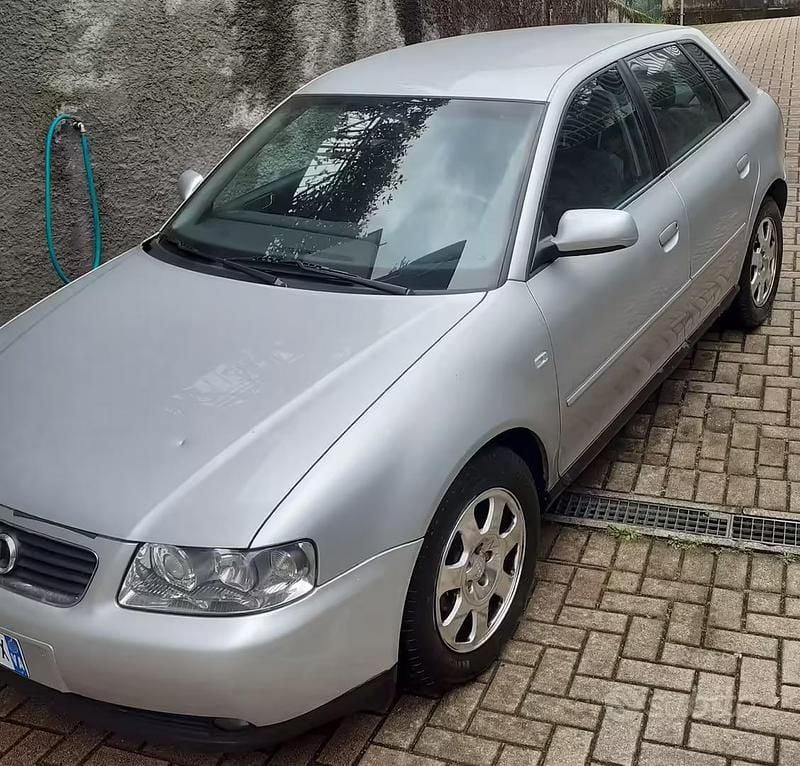 Usata Audi A3 2002 Grigio Utilitaria
