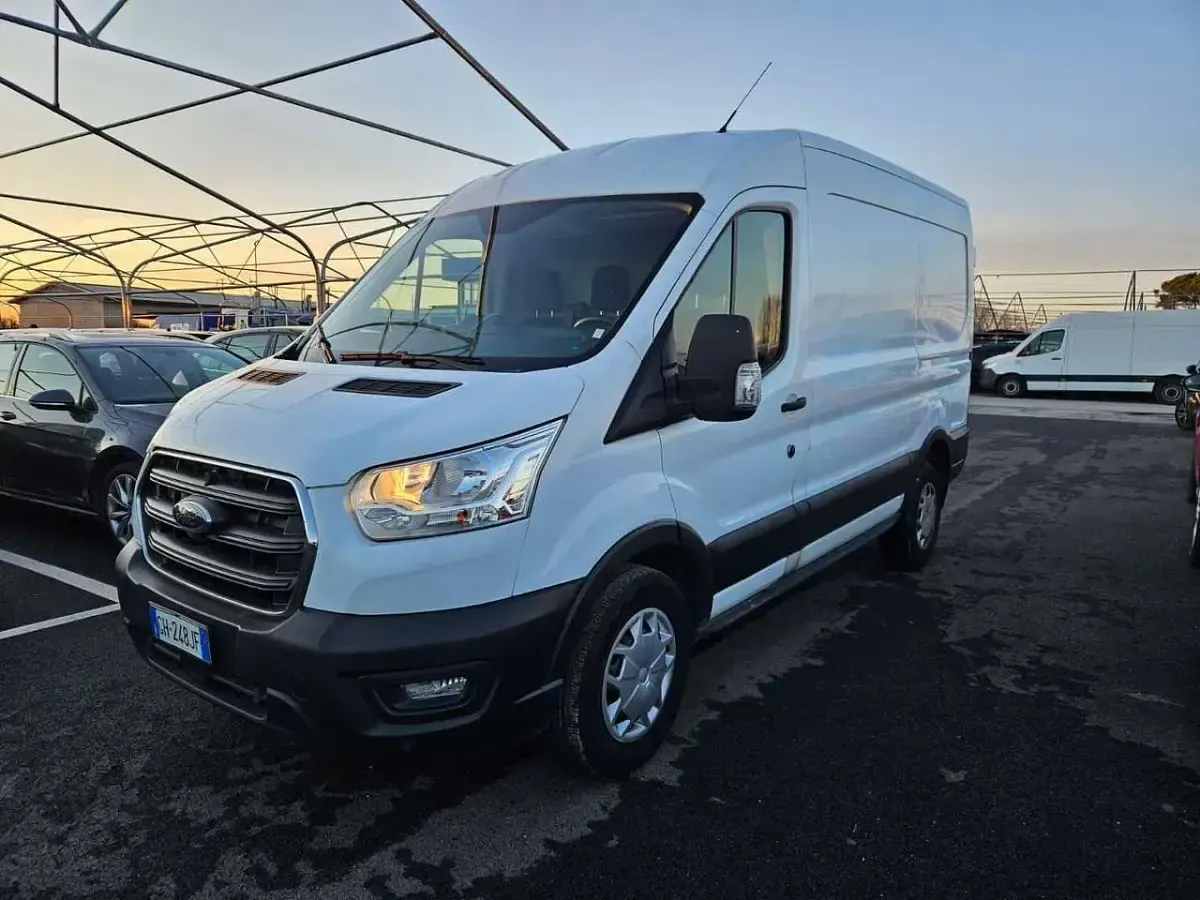 Usata Ford Transit 129 CV (94 kW) 2021 Blu/azzurro Furgone