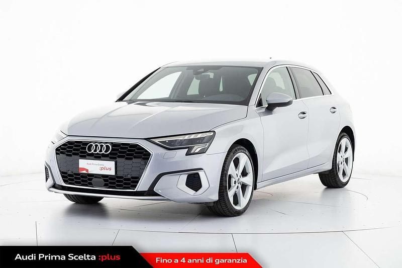 Usata Audi A3 Sportback Advanced 116 CV (85 kW) 2022 Argento Utilitaria