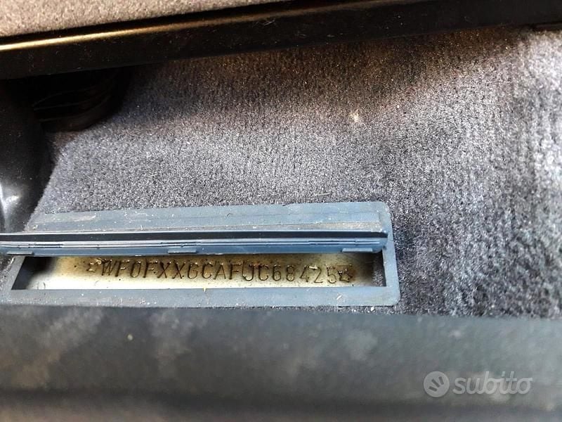 Usata Ford Orion Ghia 1988 Grigio Berlina