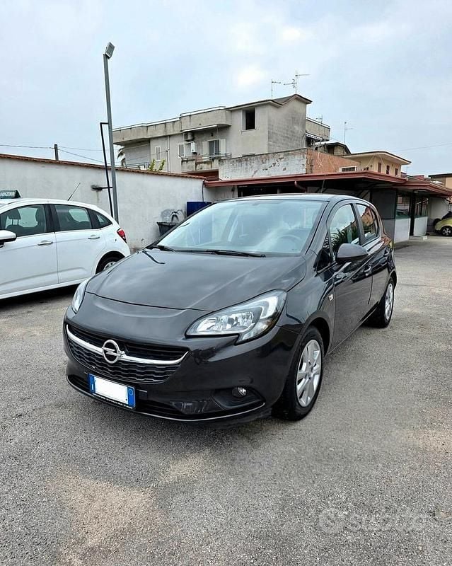 Usata Opel Corsa 90 CV (66 kW) 2016 Grigio Utilitaria
