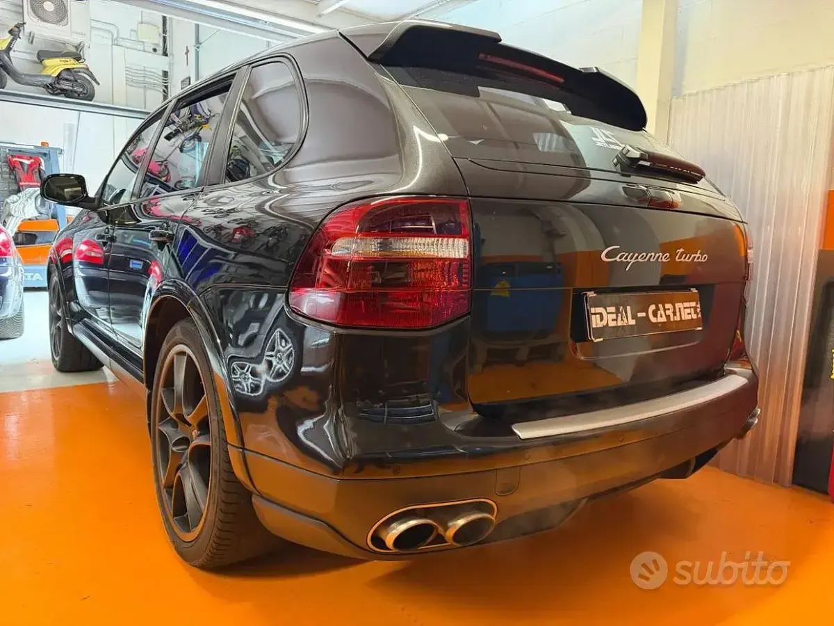 Usata Porsche Cayenne Turbo 500 CV (367 kW) 2008 Nero SUV