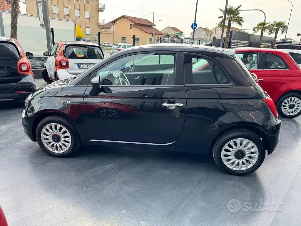 Usata Fiat 500 Lounge 69 CV (50 kW) 2023 Nero metallizzato Utilitaria
