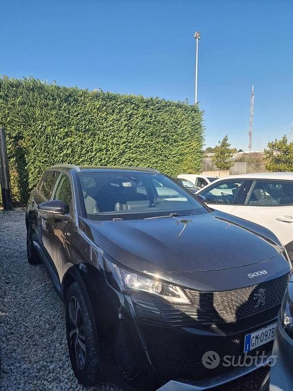 Usata Peugeot 5008 GTi 131 CV (96 kW) 2023 Nero SUV
