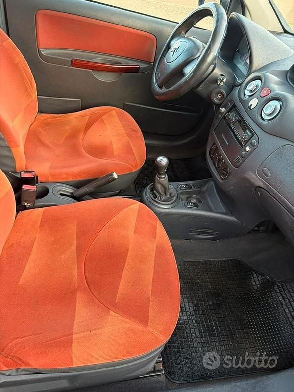 Usata Citroën C2 70 CV (51 kW) 2005 Nero Utilitaria