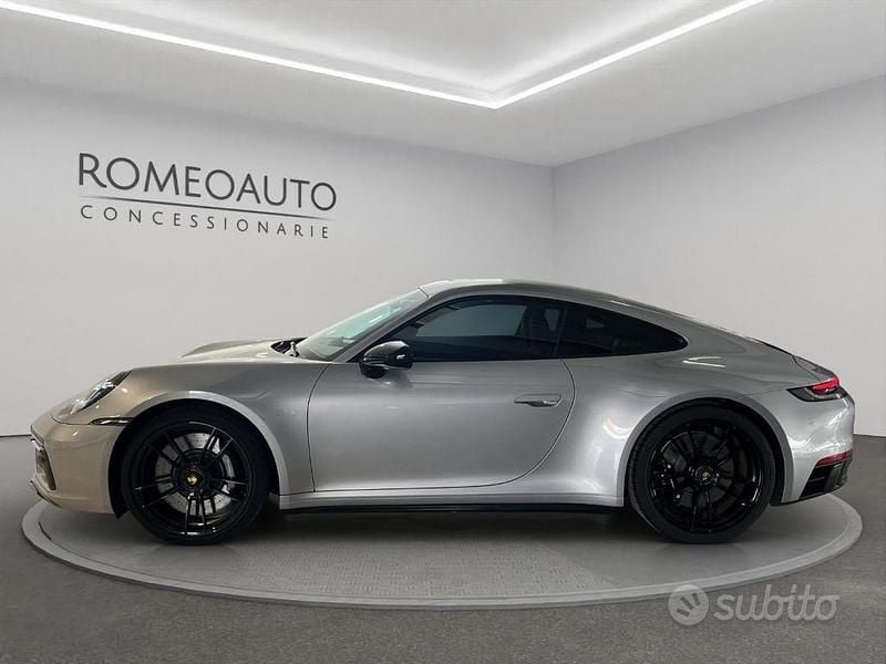 Usata Porsche 911 Carrera 4 GTS 480 CV (353 kW) 2022 Grigio scuro Coupé