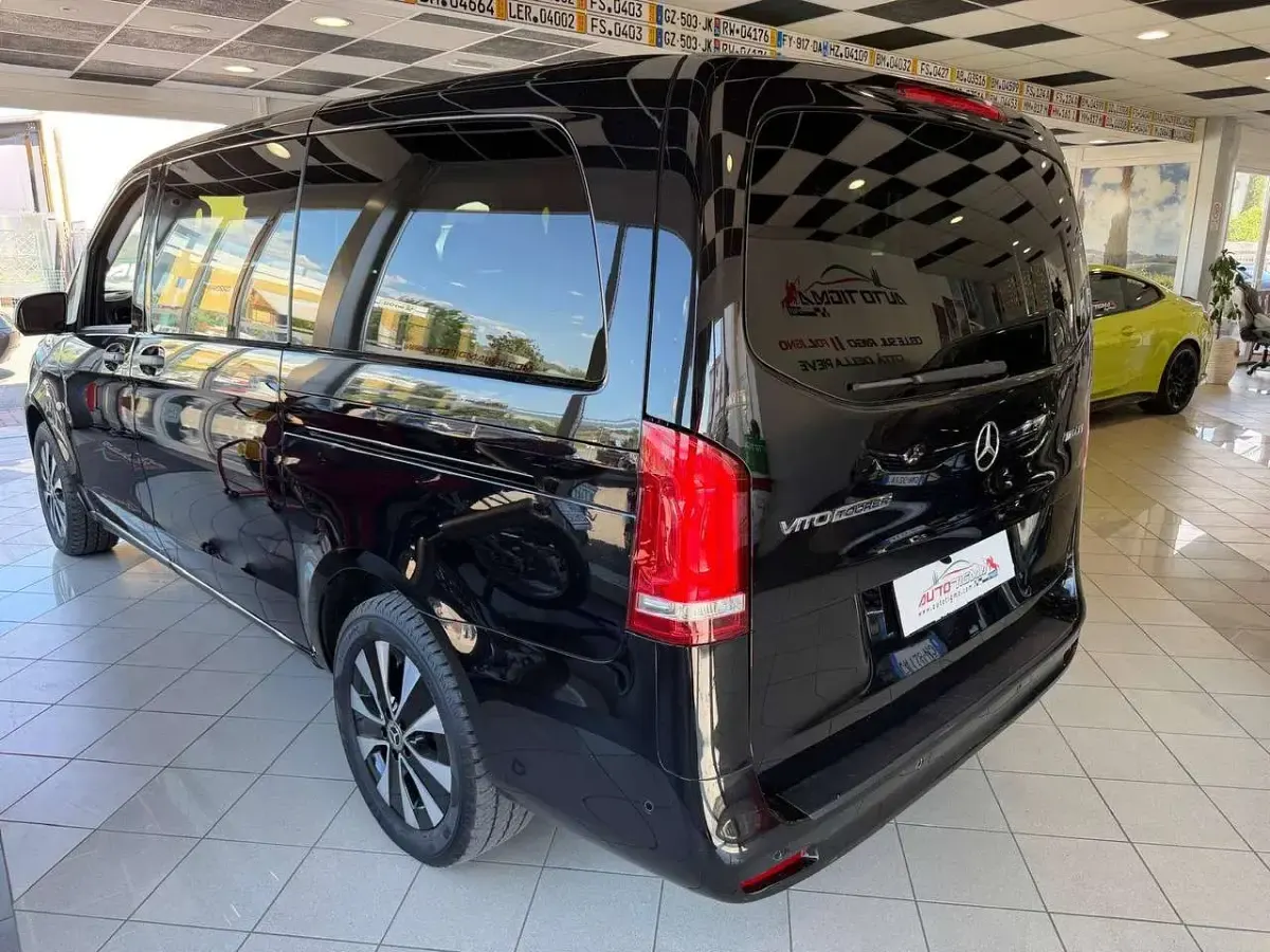 Usata Mercedes Vito 163 CV (119 kW) 2024 Nero Furgone