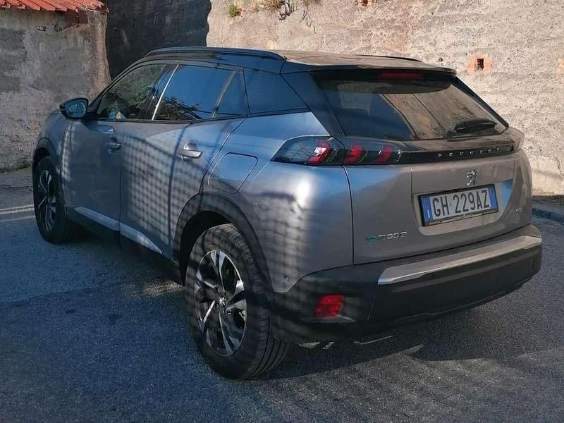 Usata Peugeot e-2008 GTi 56 kW (77 CV) 2021 Grigio SUV