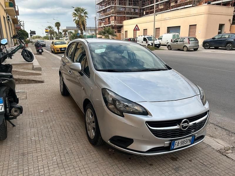 Usata Opel Corsa 89 CV (65 kW) 2015 Argento Berlina