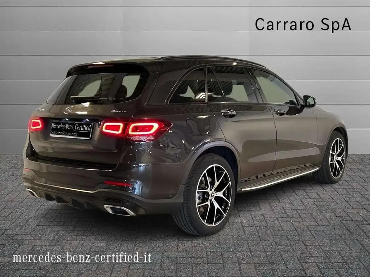 Usata Mercedes GLC220 Premium 194 CV (142 kW) 2021 Grigio grafite SUV