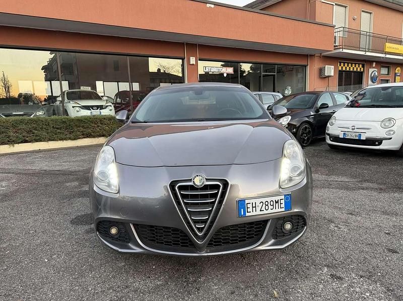 Usata Alfa Romeo Giulietta Exclusive 170 CV (125 kW) 2011 Grigio Berlina