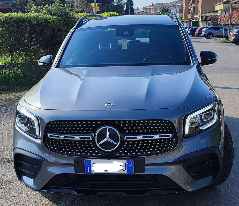 Usata Mercedes GLB200 Premium 150 CV (110 kW) 2021 Grigio SUV