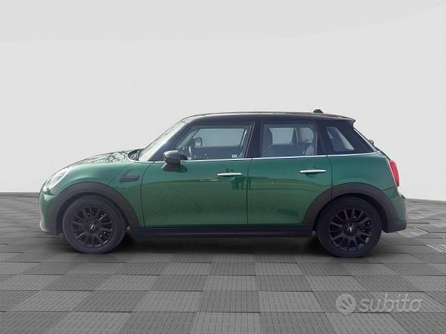 Usata Mini Cooper Classic 136 CV (100 kW) 2023 Verde Utilitaria