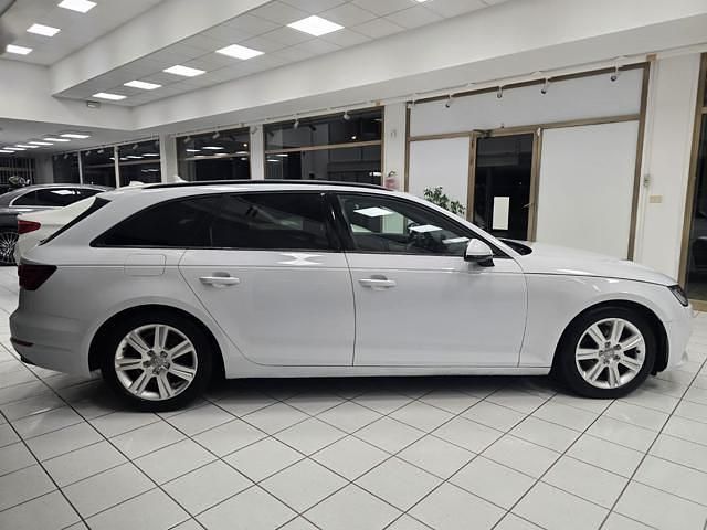 Usata Audi A4 Design 122 CV (89 kW) 2018 Bianco Station wagon
