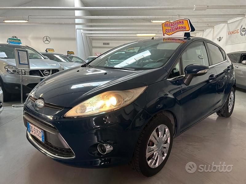 Usata Ford Fiesta 82 CV (60 kW) 2008 Blu Utilitaria