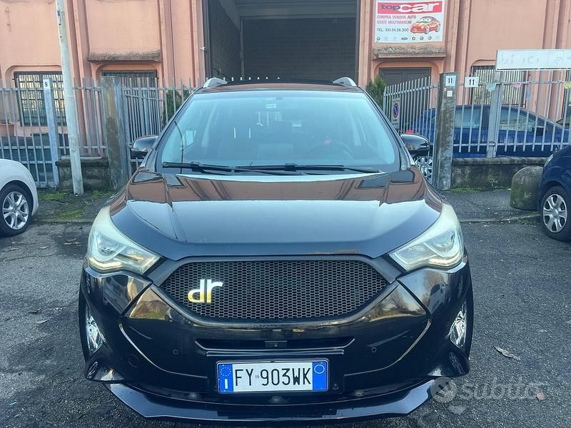Nero Usata 2019 DR DR4 SUV | 7500 € (Super prezzo) - Immagine 1/4