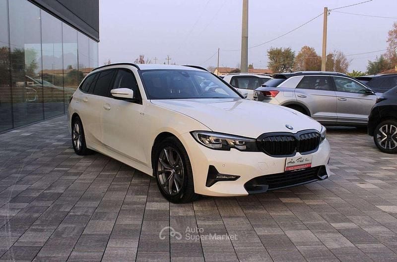 Usata BMW 320 Sport Line 190 CV (139 kW) 2021 Bianco Station wagon