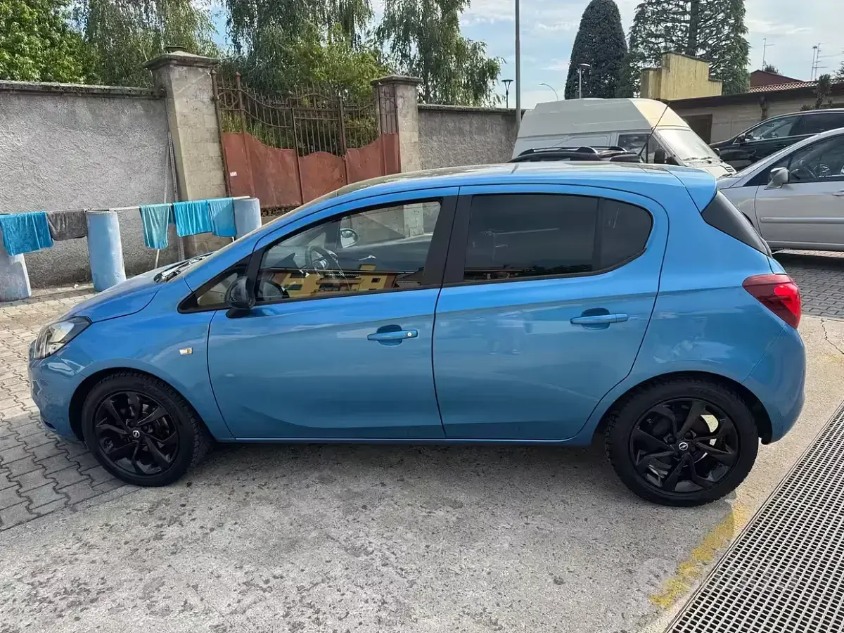 Usata Opel Corsa Innovation 69 CV (50 kW) 2018 Blu Utilitaria