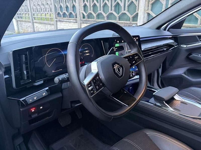 Usata Renault Austral Techno 131 CV (96 kW) 2023 Bianco SUV